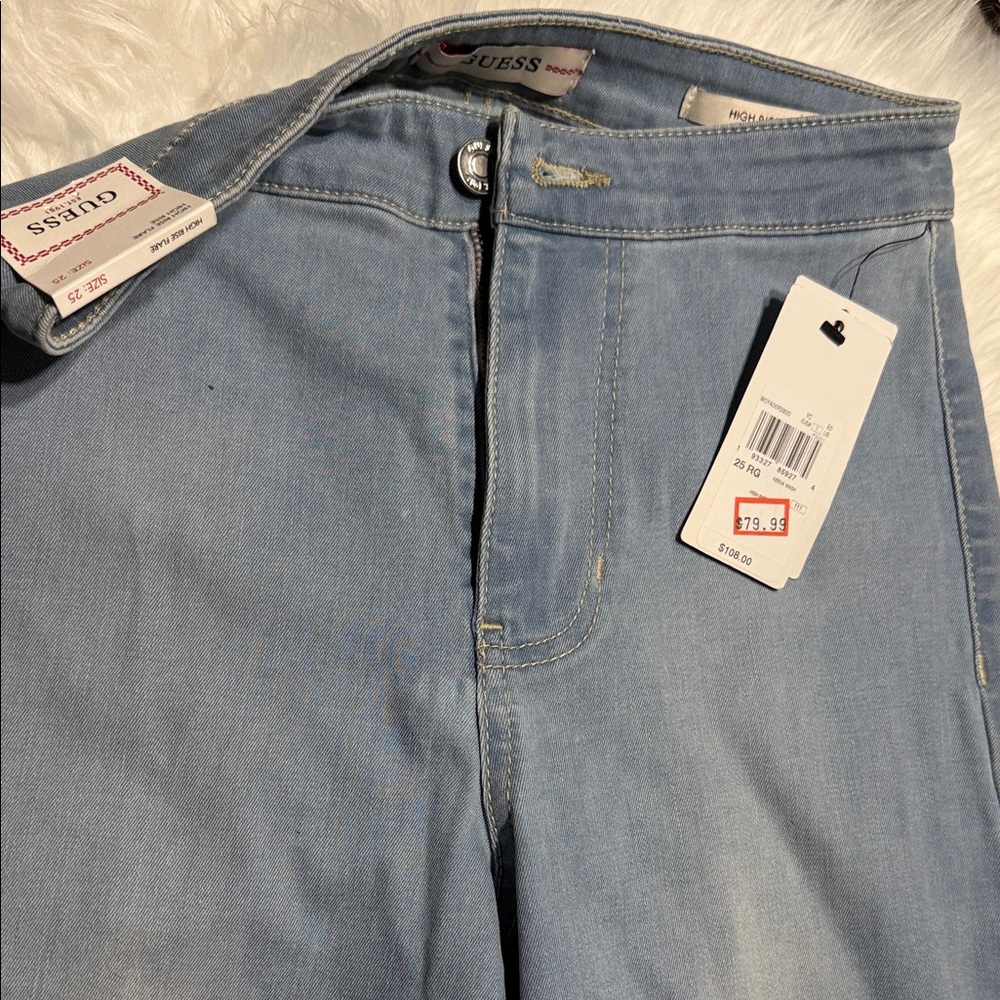 Guess Denim High Waist flare Jeans in Light Blue, stretch